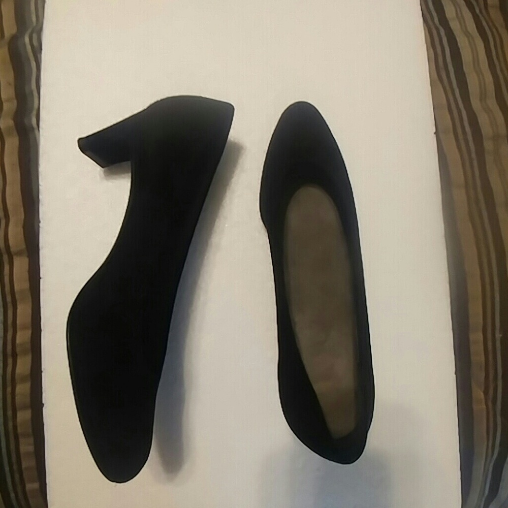 Stuart Weitzman Pumps